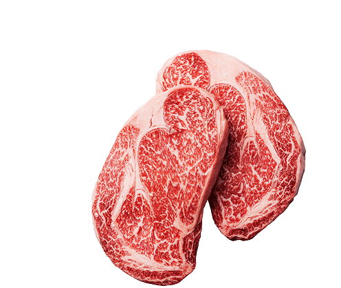 Zwei rohe Fleischstücke vom Rind